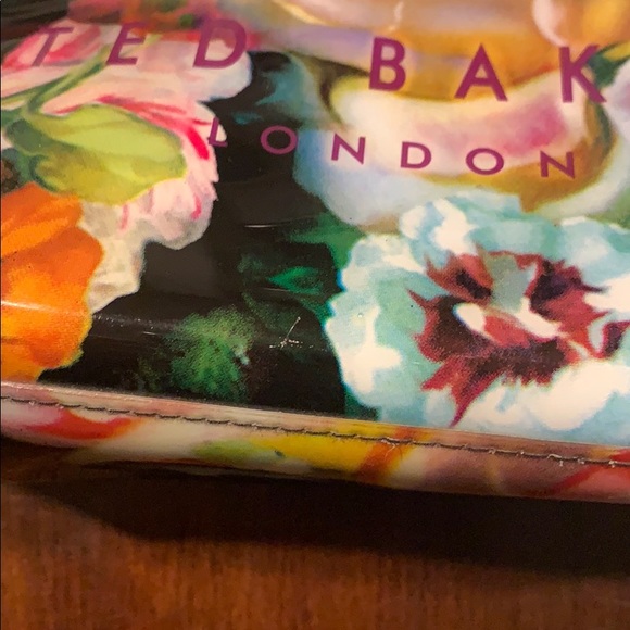 Ted Baker London Black/Multi Clr Floral Vinyl Tote - Picture 4 of 12